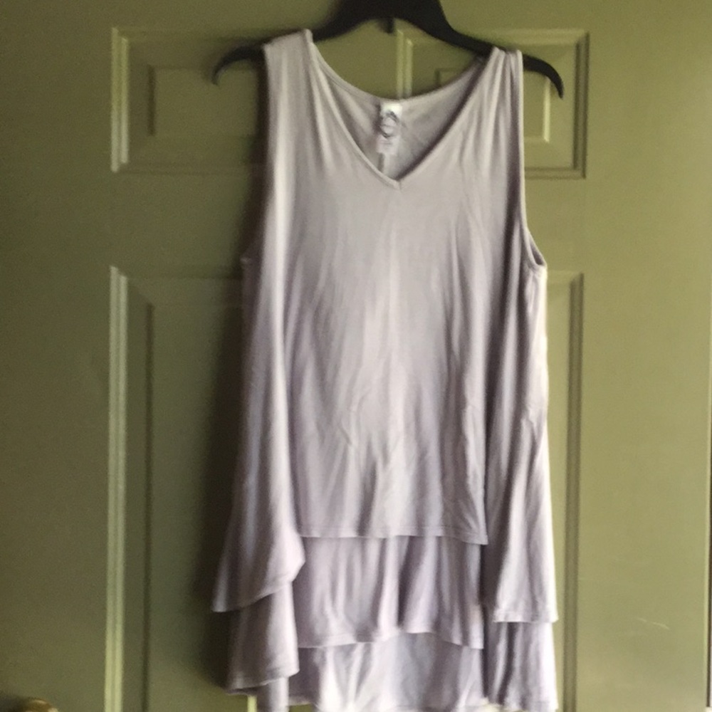 Sleeveless tunic